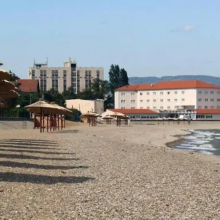 Apartman Zona Komfora Apartment *
